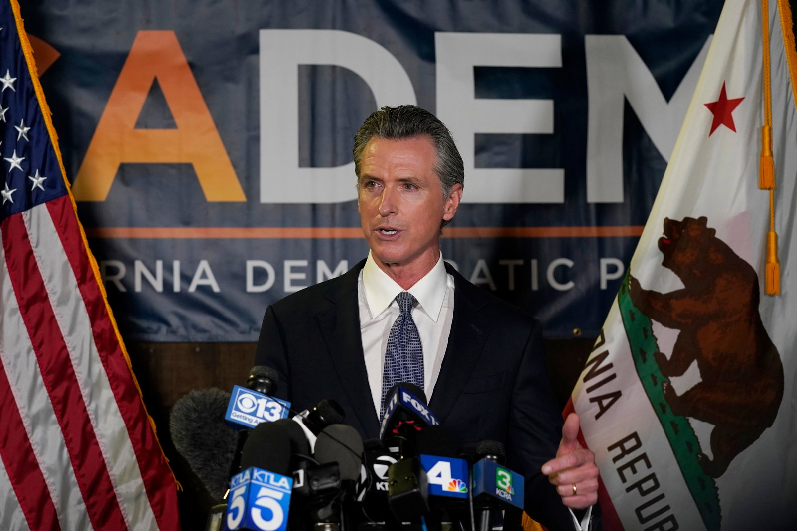 'Where?s our Governor?' Gavin Newsom returns to public eye after his wife confronts Twitter critics - USA TODAY
