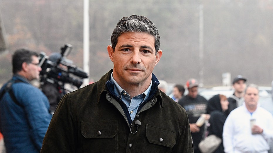 CBS snags ABC reporter who apologized for remarks about Charlie Kirk alleged shooter's 'touching' messages