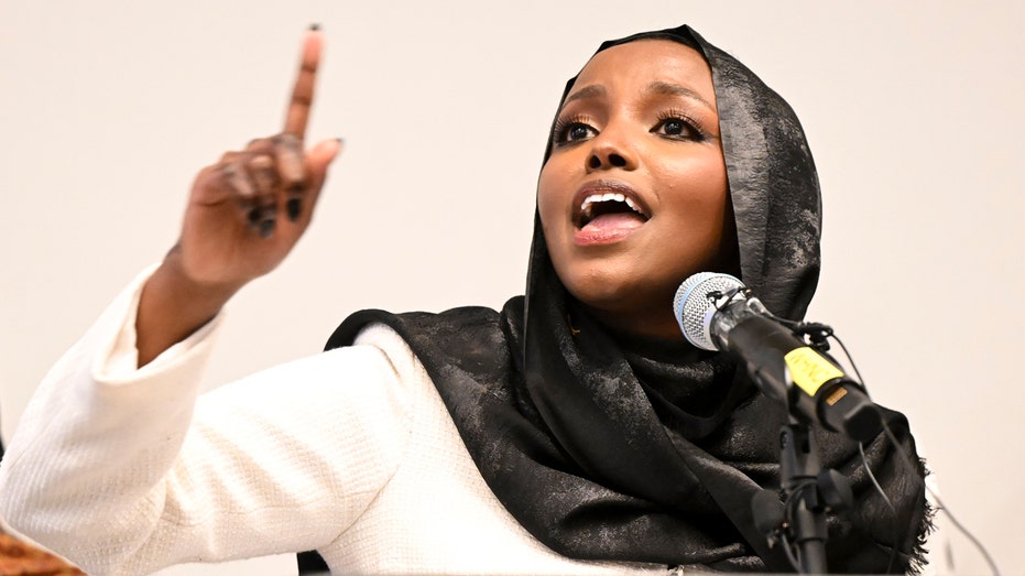WATCH: Omar-backed mayor mocks outrage over Somalia July 4th trip with sarcastic 'apology'